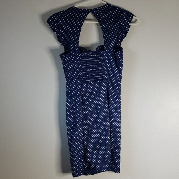 Guess Bombshell Pinup Polka Dot Dress Size 2 Blue White Body Con Sheath Barbie - Picture 5 of 11